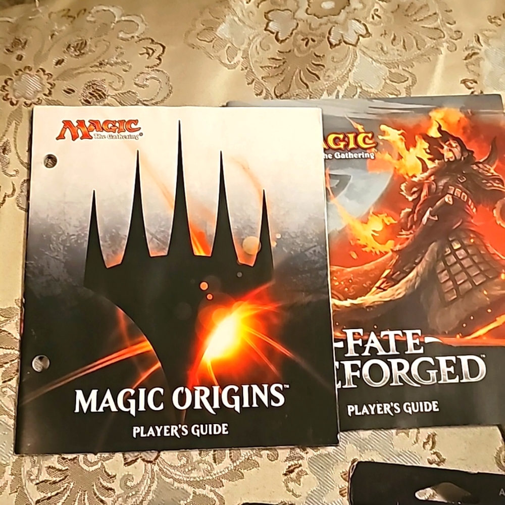 MAGIC the gathering gift set bundle